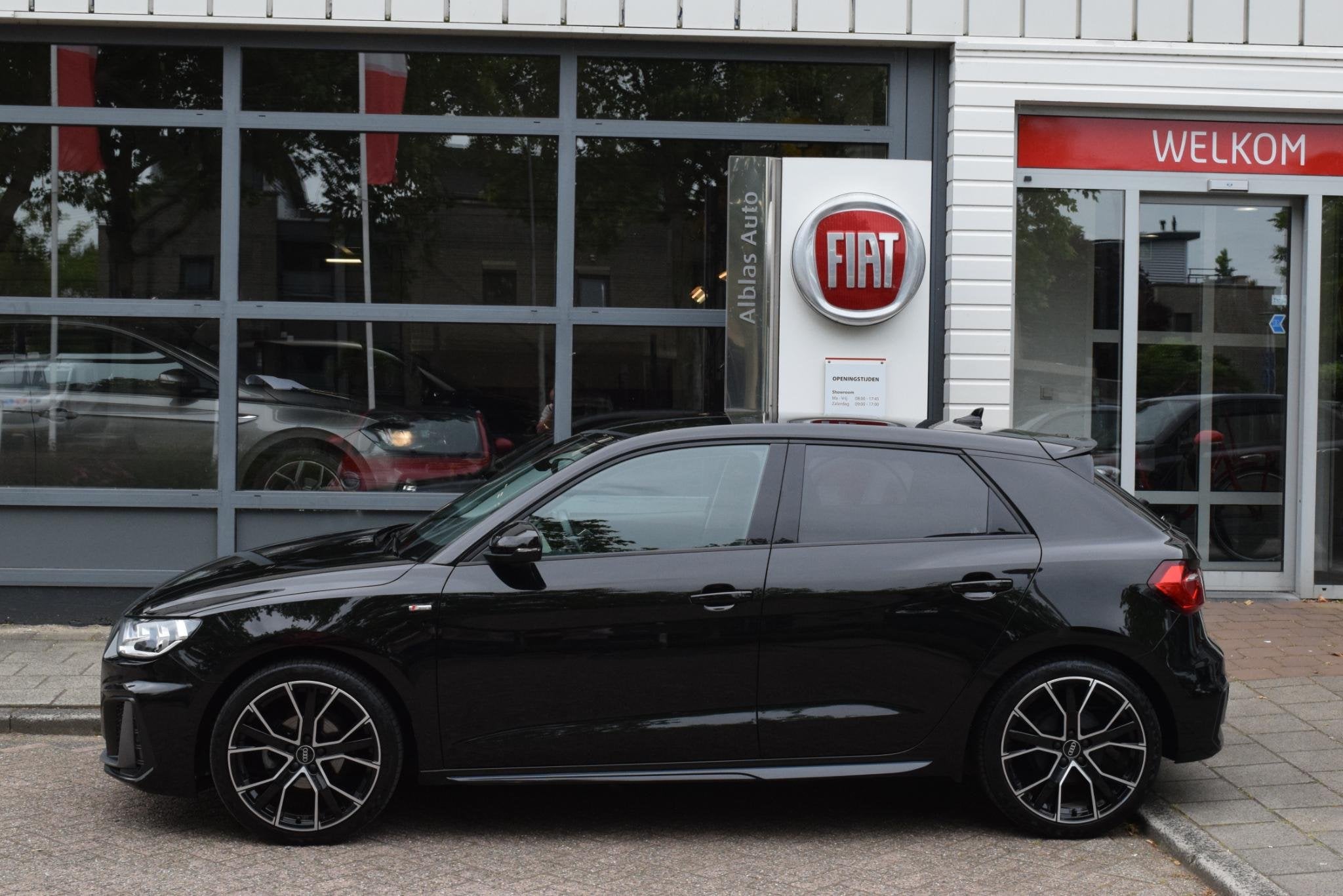 Audi A1 Sportback 25 TFSI|2x S-Line|18"|Carplay|PDC|Stoelver, Auto's, Audi, Stof, 95 pk, Bedrijf, Handgeschakeld