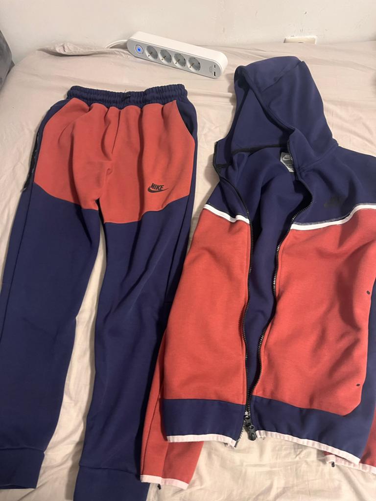 Nike Tech Fleece Trainingspak - Maat M, Ophalen of Verzenden, Zo goed als nieuw