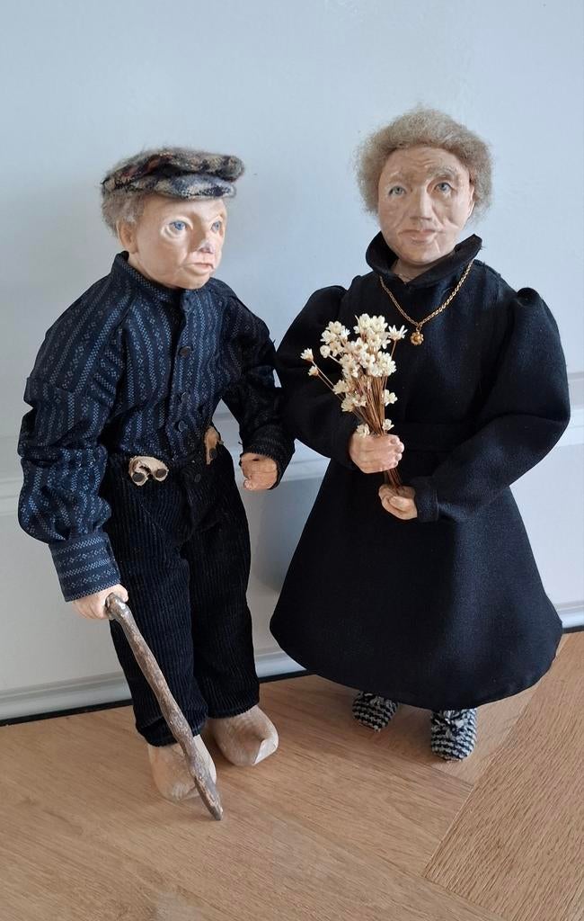 Vintage Handgemaakte poppenpaar: Oud Hollands echtpaar, Verzamelen, Poppen, Ophalen of Verzenden, Zo goed als nieuw, Pop
