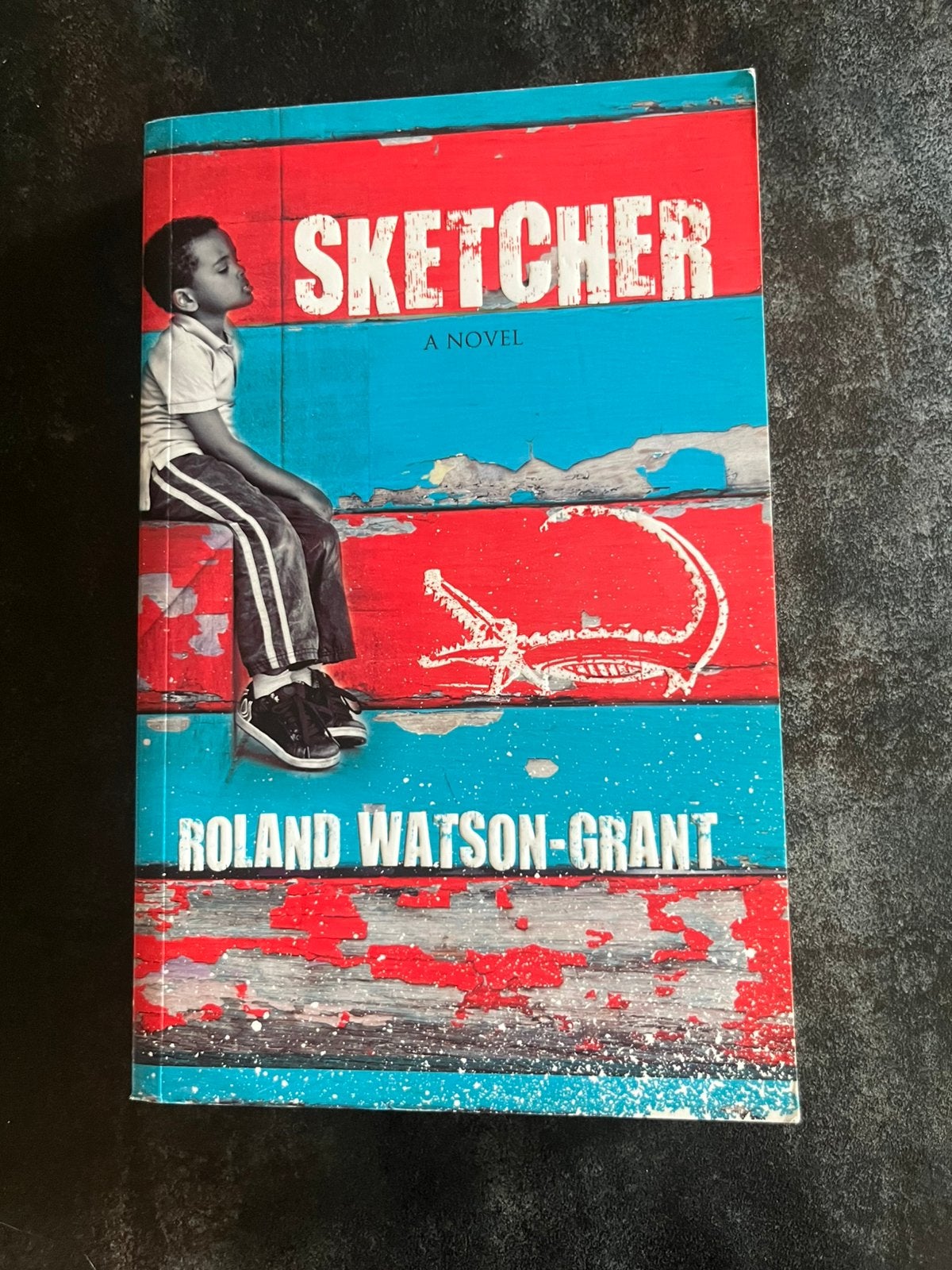 Sketcher - Roland Watson-Grant (Ongelezen, licht verkleurd), Ophalen of Verzenden, Zo goed als nieuw, Rol,  Watson Grant, Fictie