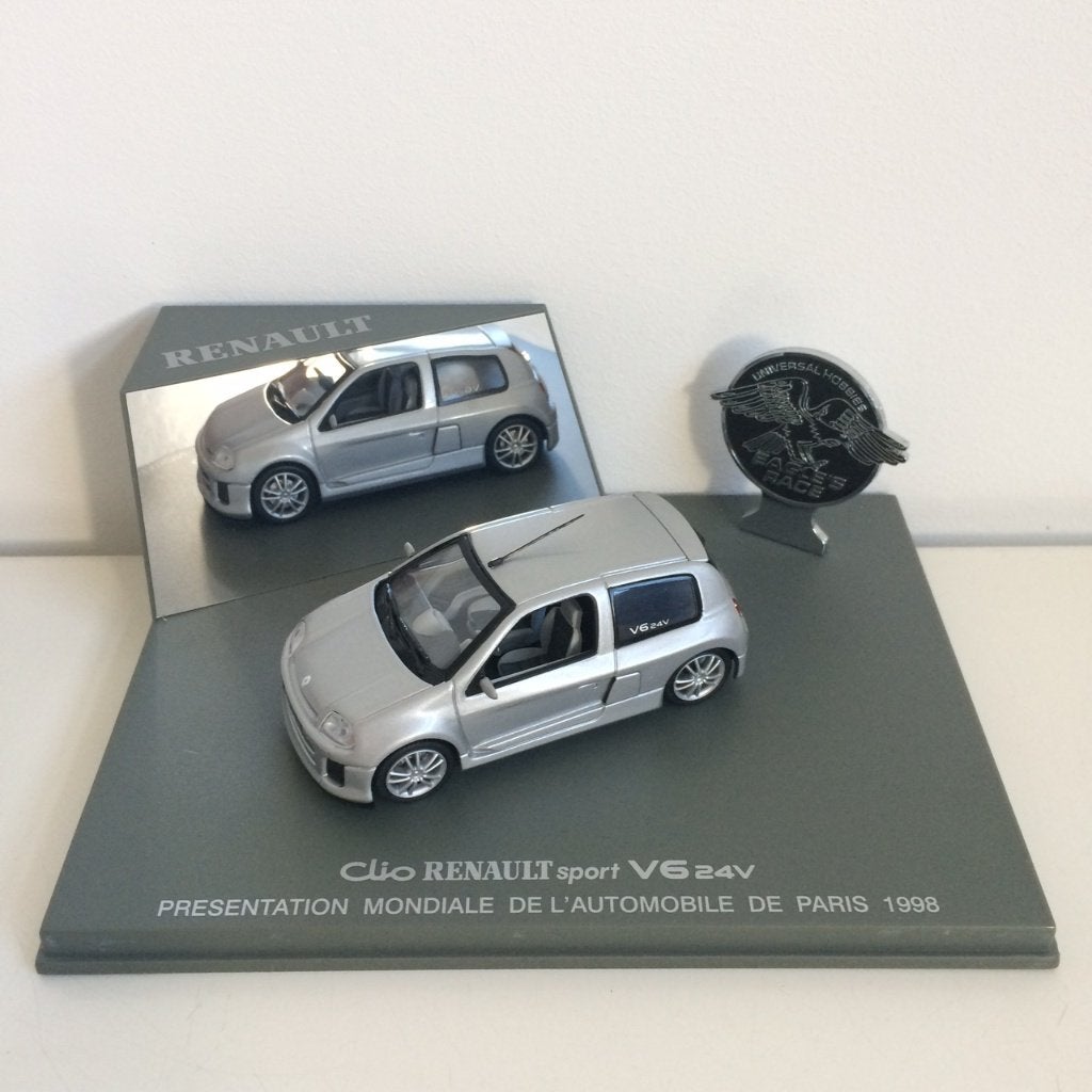 Renault Clio V6 fase 1  Universal Hobbies, Ophalen of Verzenden, Nieuw, Auto, Universal Hobbies