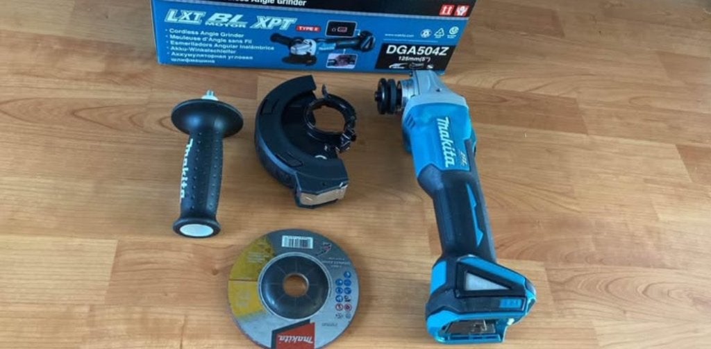 Makita accu haakse slijper, Ophalen of Verzenden, Zo goed als nieuw, 700 tot 1000 watt, Haakse handslijpmachine