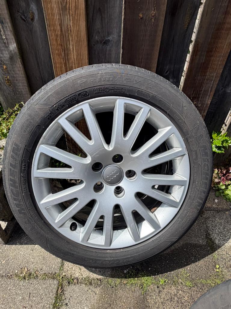 Originele Audi velgen met Michelin Primacy 3/4 zomerbanden, Ophalen, Gebruikt