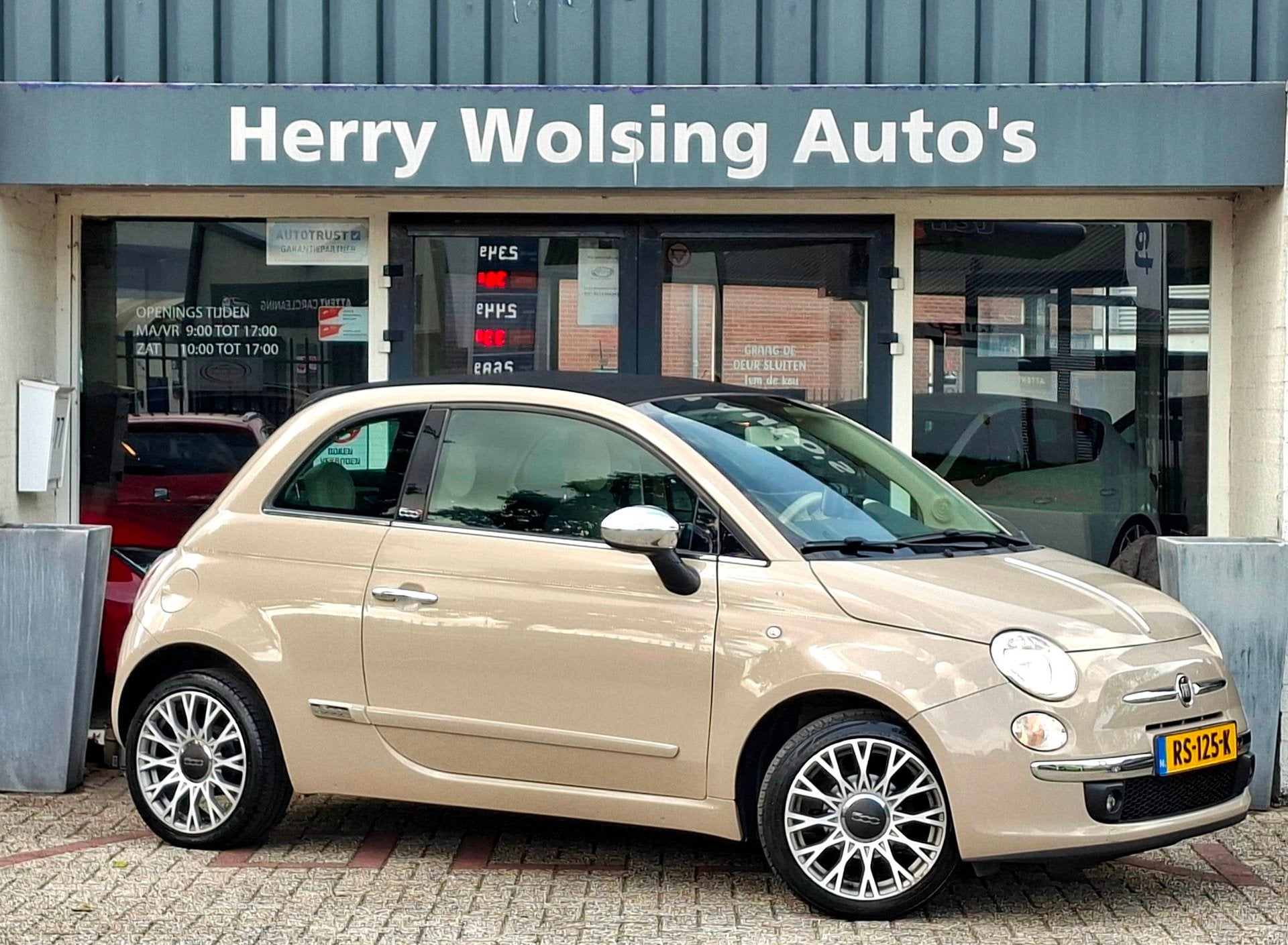 Fiat 500 C 1.2 Easy Cabrio Cappucino Airco Navi Pdc, Auto's, Voorwielaandrijving, Euro 5, Gebruikt, 4 cilinders