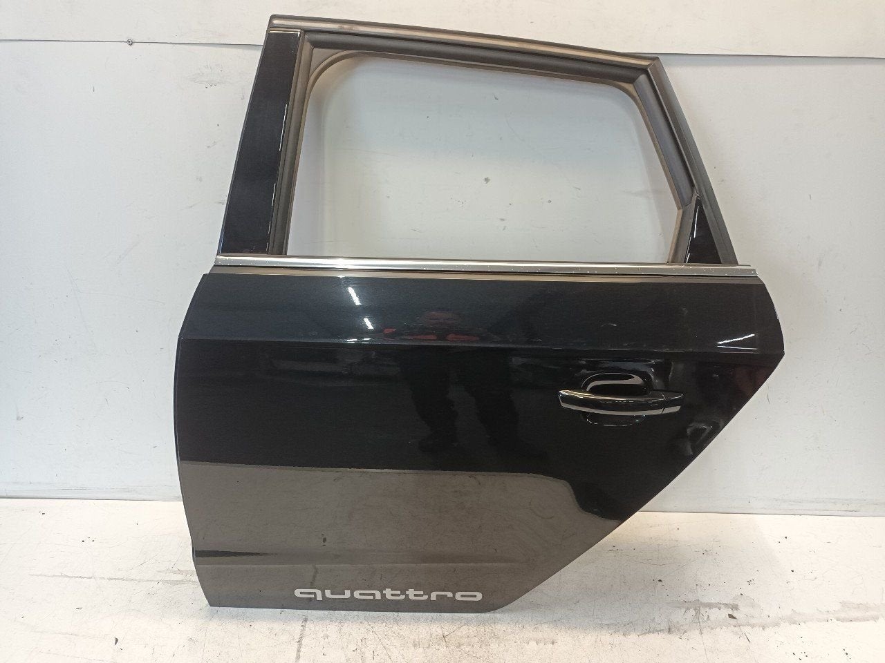 Portier links achter Audi S3, Onderdelen@venauto.nl, Van der Ven Autorecycling B.V., Gebruikt, Ettenseweg 76, 4706 PB Roosendaal, The Netherlands