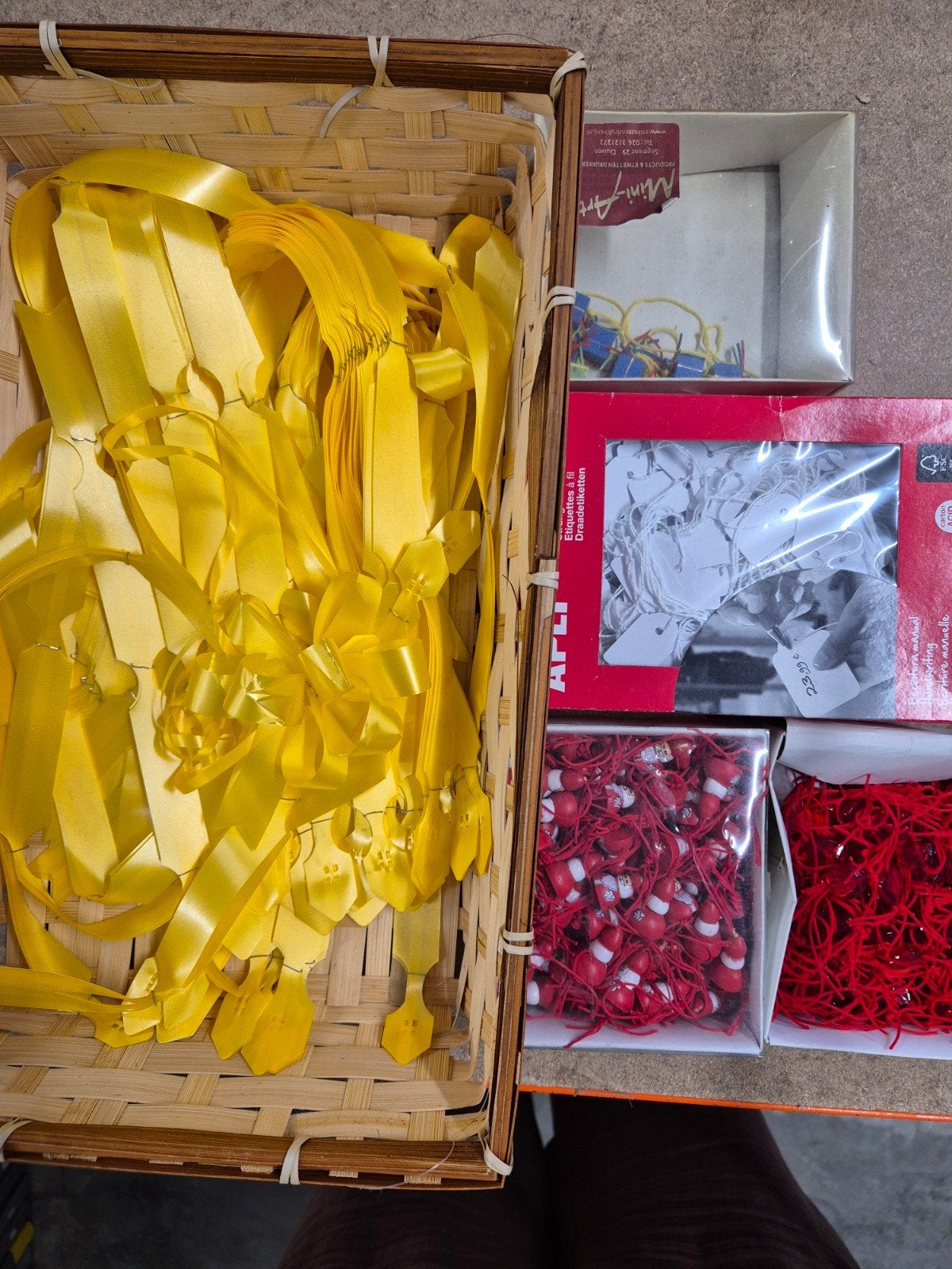 Gelukspoppetjes sinterklaas/hart - hangetiket - trekstrik, Diversen, Cadeaupapier, Ophalen of Verzenden, Nieuw
