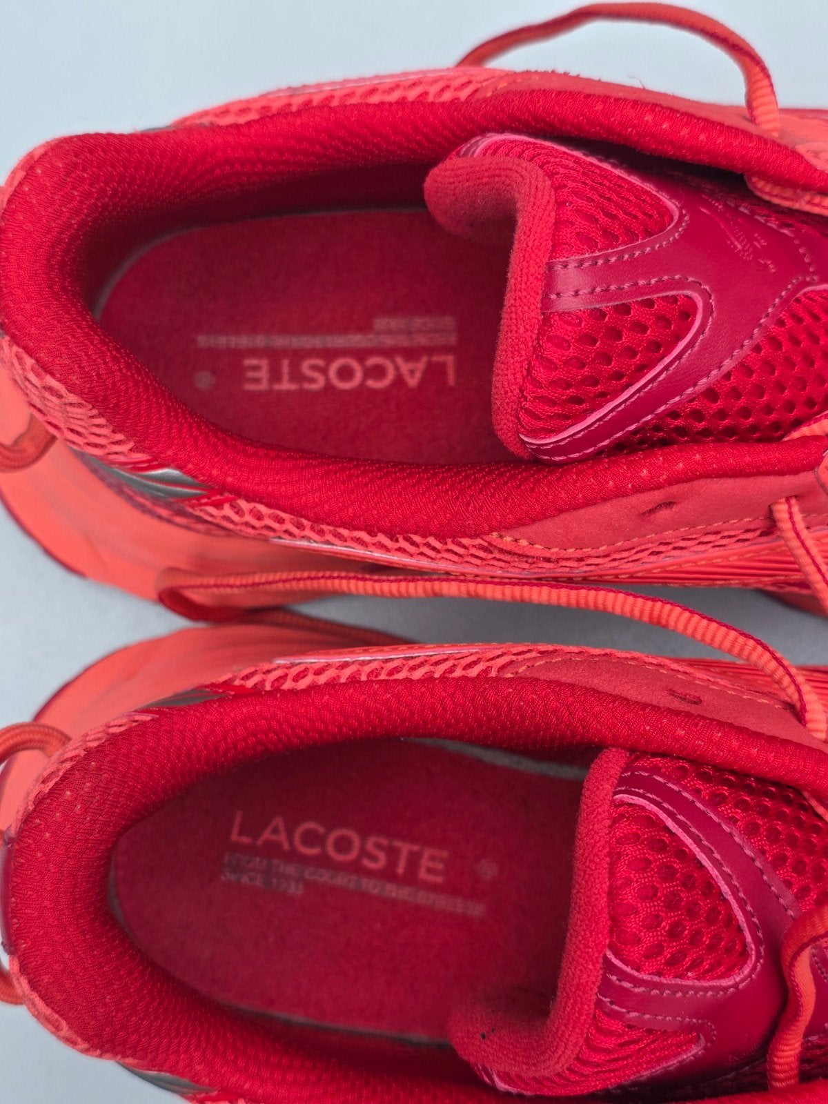 Lacoste L003 Neo Shot Sneakers Rood Maat 47, Kleding | Heren, Schoenen, Overige kleuren, Lacoste, Ophalen of Verzenden, Sneakers of Gympen