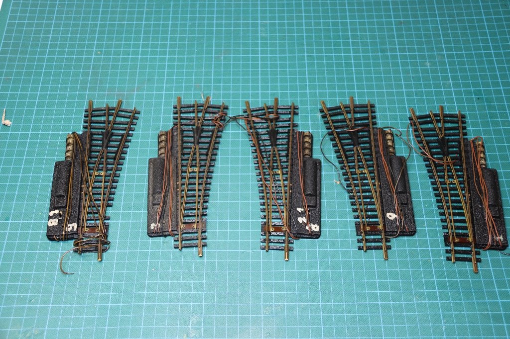 Fleischmann 5 oude elektrische wissels met defect, Gebruikt, Gelijkstroom, Fleischmann, Rails