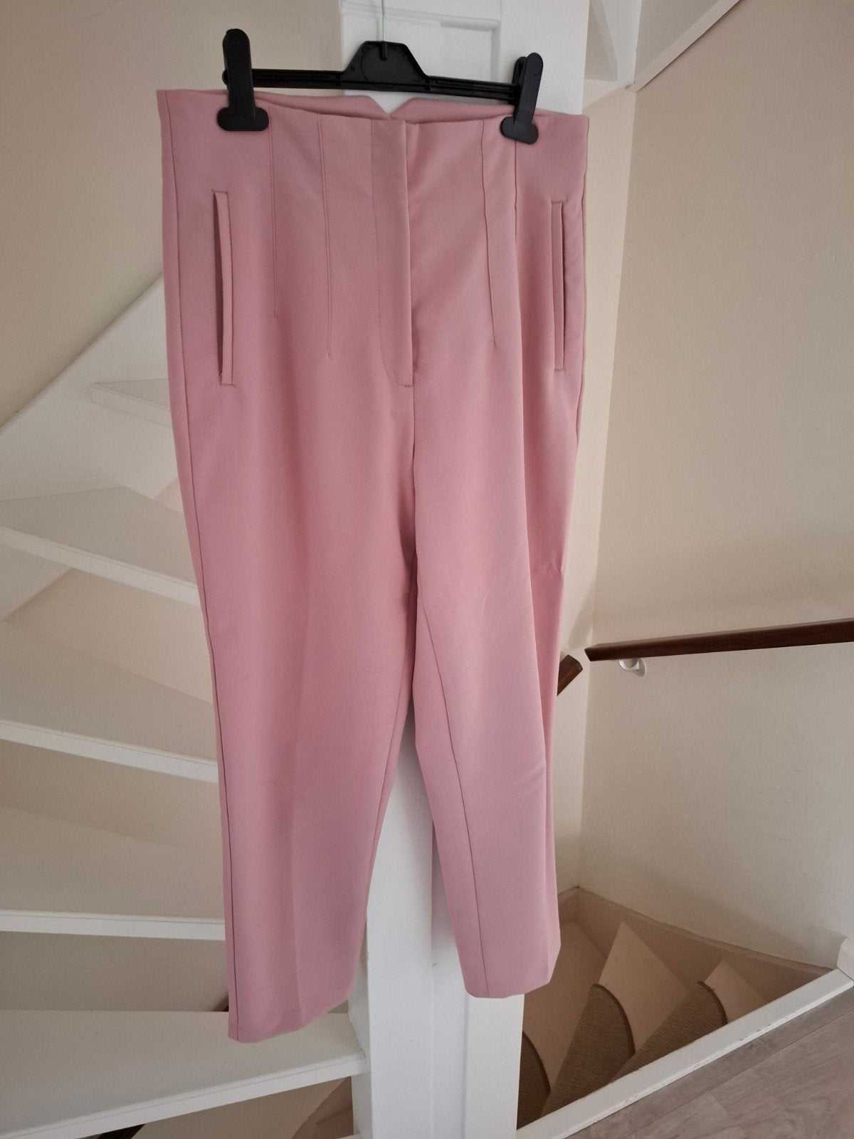 ZARA leuke high waist broek. Maat M/L, Kleding | Dames, Maat 38/40 (M), Zara, Ophalen of Verzenden, Zo goed als nieuw