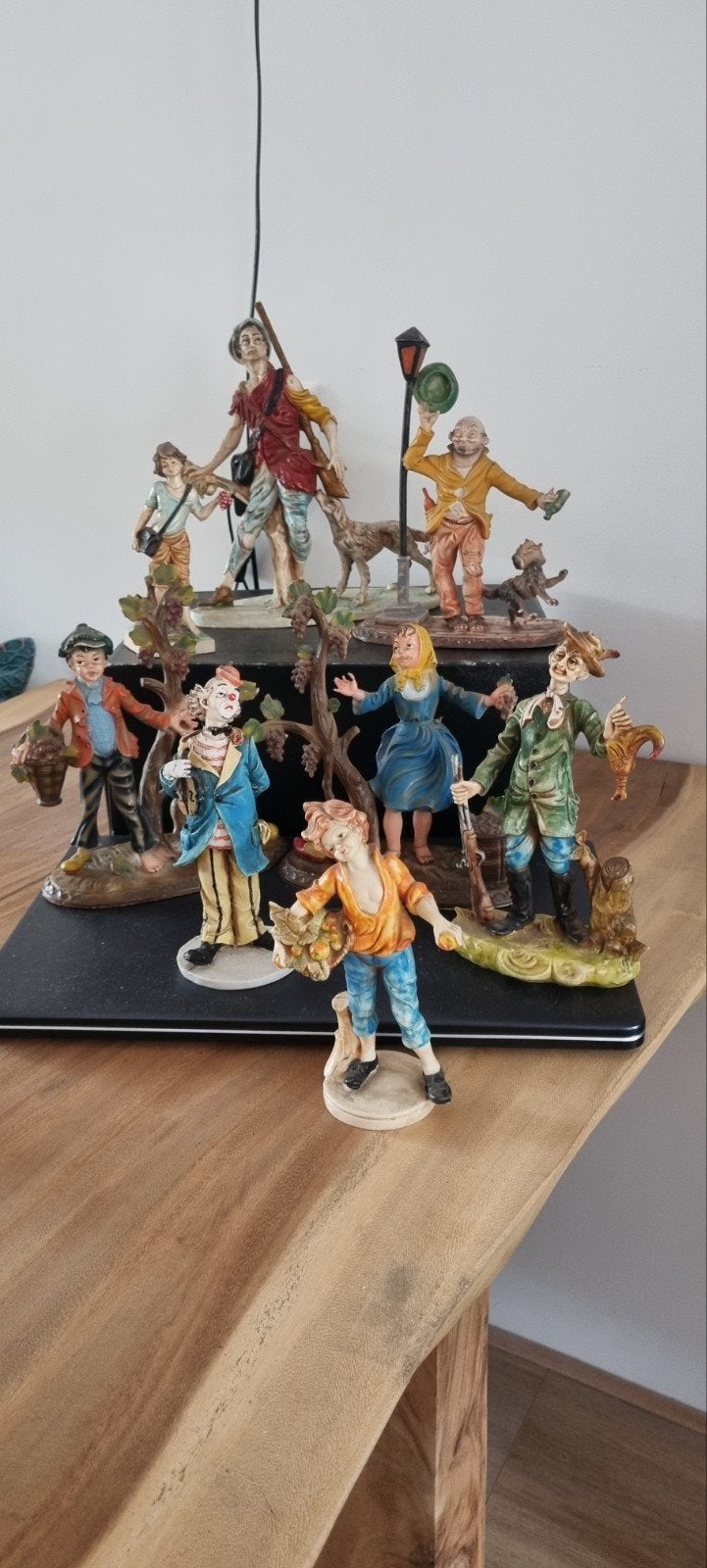 Set van 8 vintage Italiaanse beeldjes, diverse figuren, Ophalen of Verzenden, Gebruikt, Mens