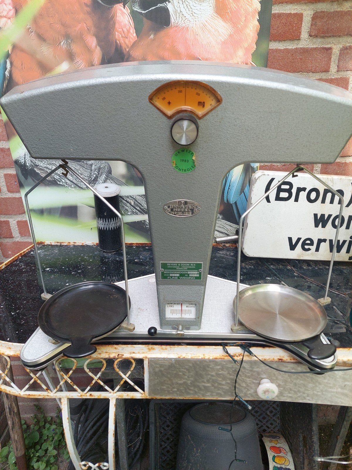 Vintage apotheek weegschaal, Ophalen