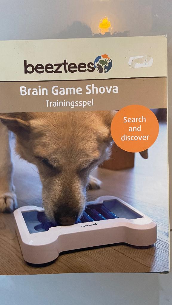 Nieuw Beeztees Brain Game Shova hondenspel / denkspel, Dieren en Toebehoren, Hondenspeelgoed, Ophalen of Verzenden, Nieuw, Intelligentiespeelgoed