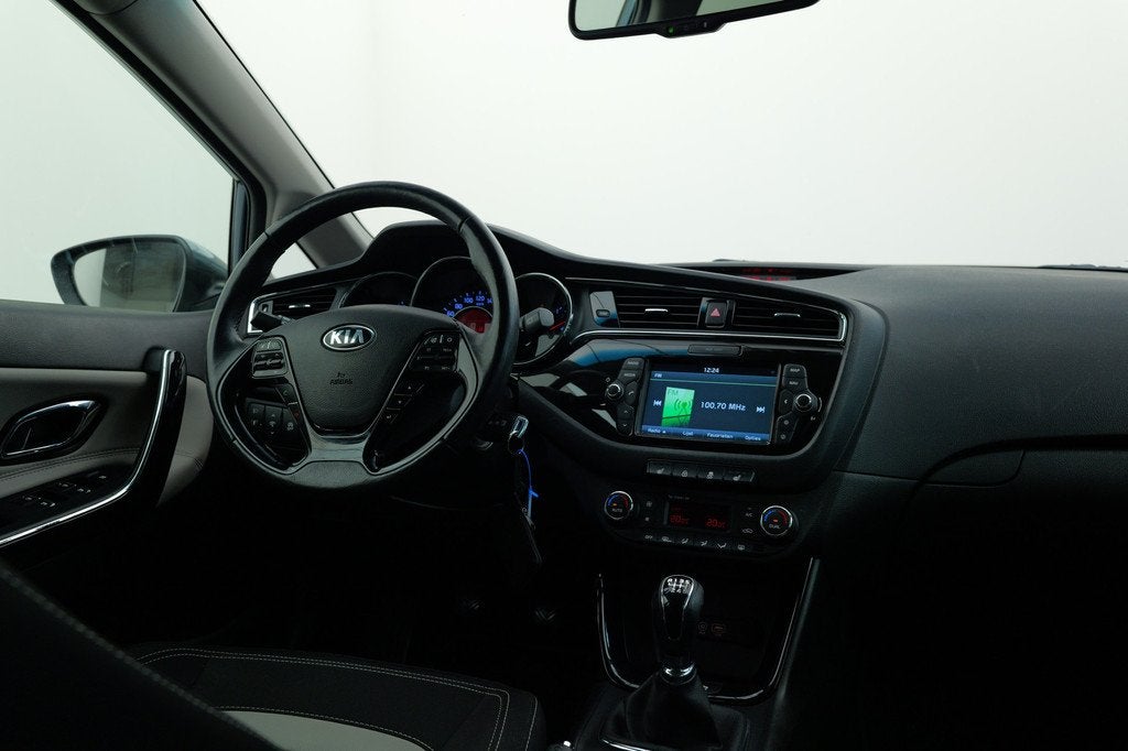 Kia cee'd 1.0 T-GDi DynamicLine | Achteruitrijcamera | Stoel, Voorwielaandrijving, Gebruikt, Euro 6, Met garantie (alle)