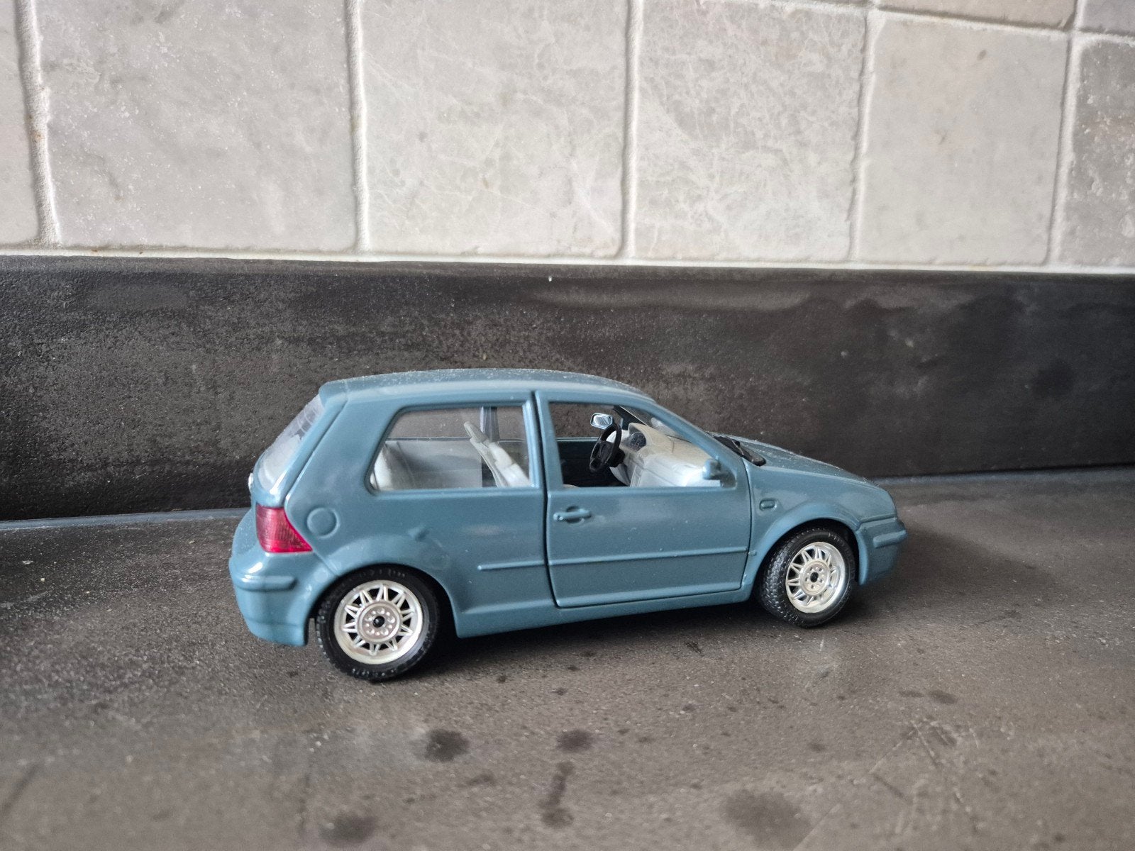 volkswagen golf minatuur, Ophalen