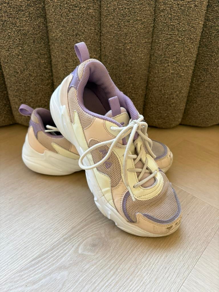 Fila dames sneakers lila paars maat 39 beige, Ophalen of Verzenden, Zo goed als nieuw, Overige kleuren, Sneakers of Gympen