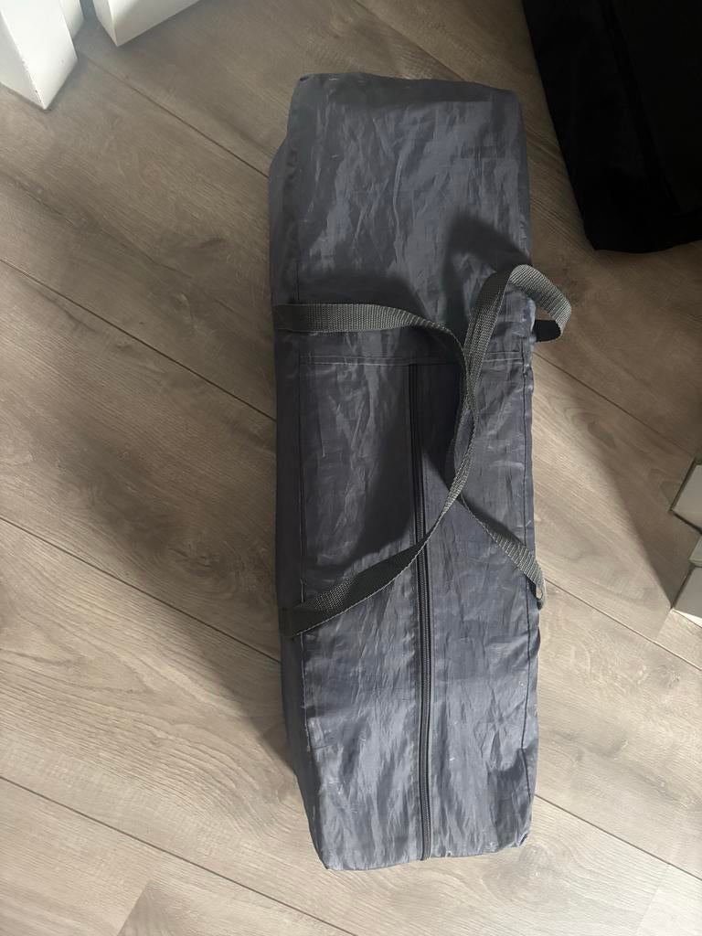 Campingbed en matras - gratis afhalen, Ophalen of Verzenden, Gebruikt, 1-persoons