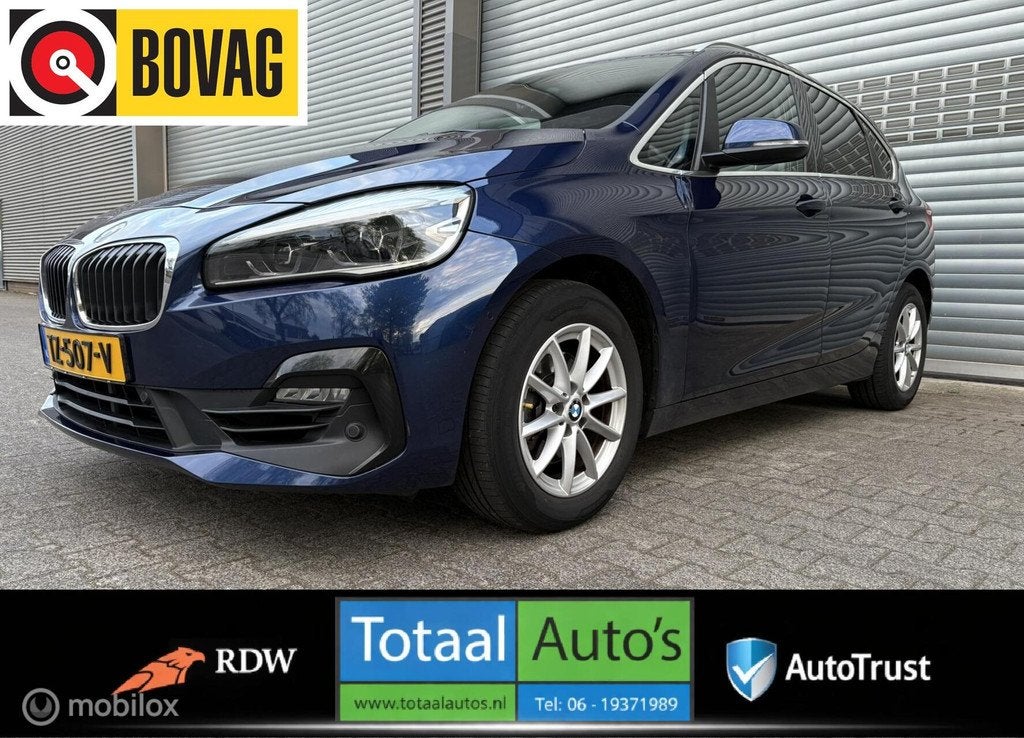 BMW 2-serie Active Tourer 218i Executive*PANO+OPEN*KEYLESS, Auto's, Gebruikt, Euro 6, Blauw, Origineel Nederlands