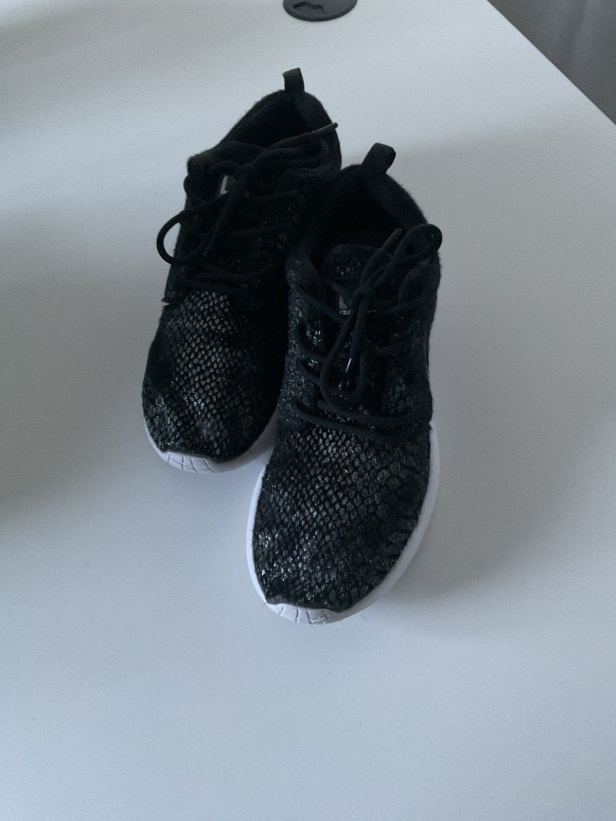 Zwarte LA Gear gympen/sneakers (zgan), Zwart, Ophalen of Verzenden, Sneakers of Gympen, Zo goed als nieuw