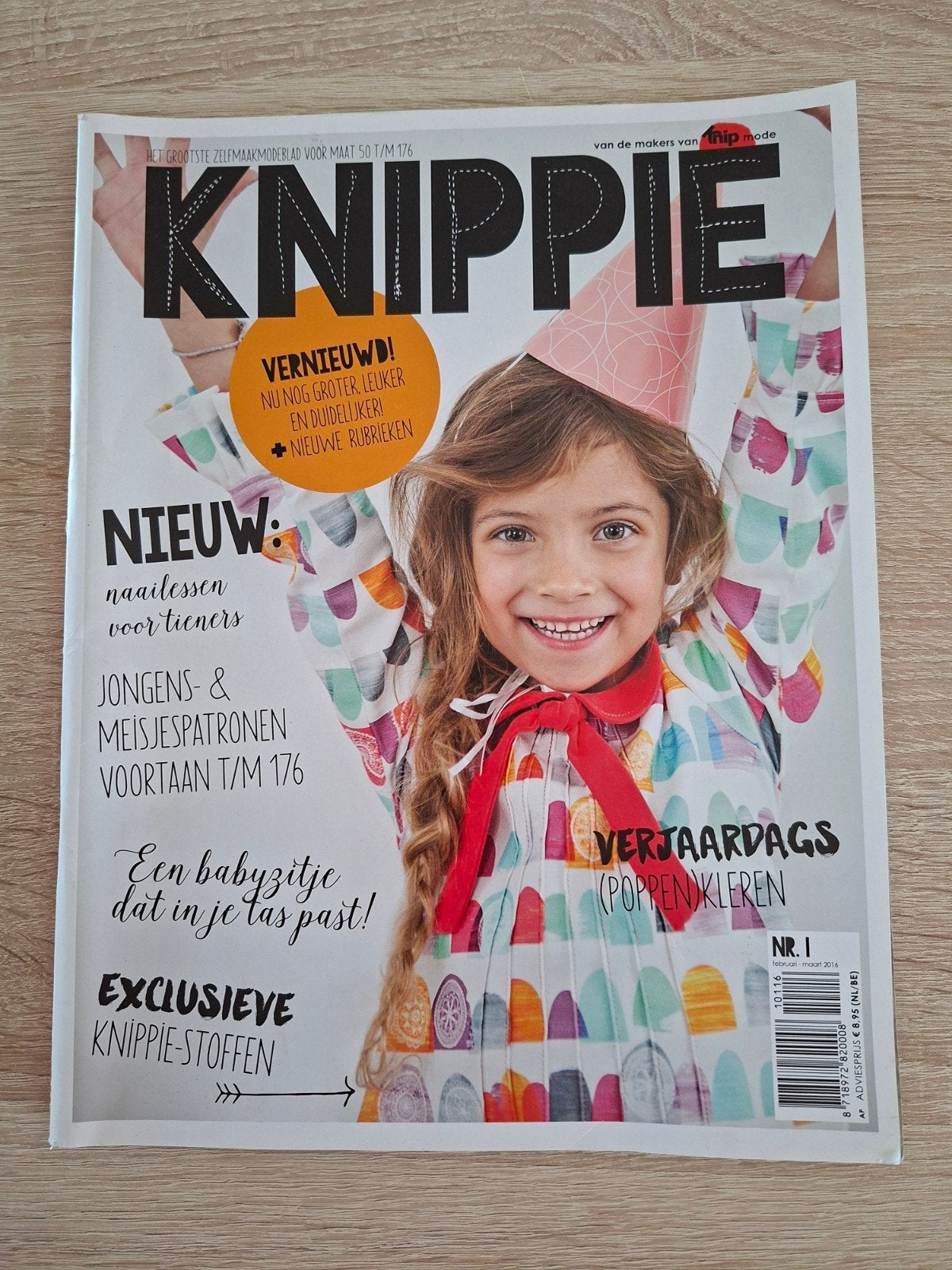 Knippie magazine - Februari/Maart 2016 - Naaipatronen, Ophalen of Verzenden, Gelezen, Overige typen