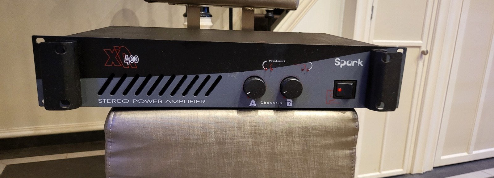 Spark XR 400 Stereo Eindversterker, Overige merken, Gebruikt, Ophalen of Verzenden, 60 tot 120 watt