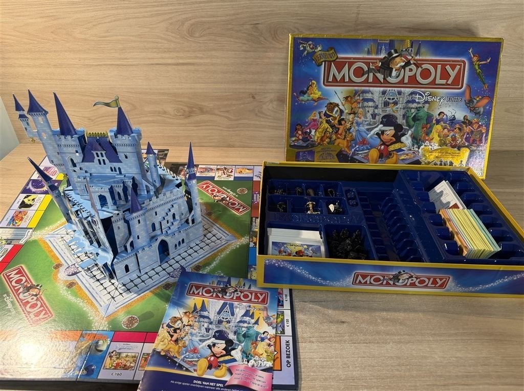 Monopoly disney met 3d kasteel - s6738