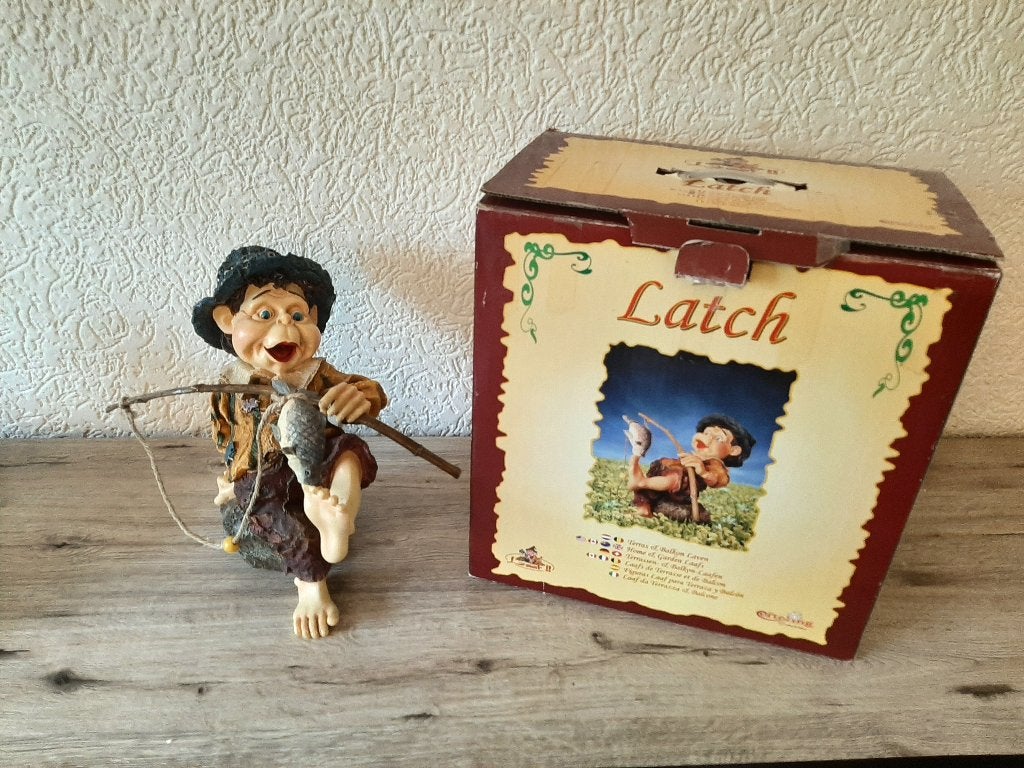 laven efteling Latch, de visser in doos, Ophalen of Verzenden, Zo goed als nieuw, Beeldje of Poppetje