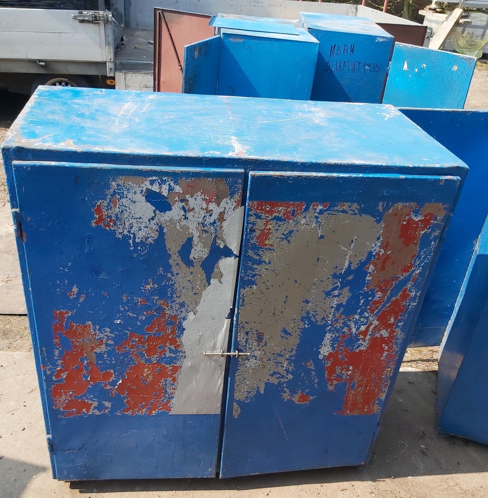 Kast kasten metalen kasten, Antiek en Kunst, Ophalen