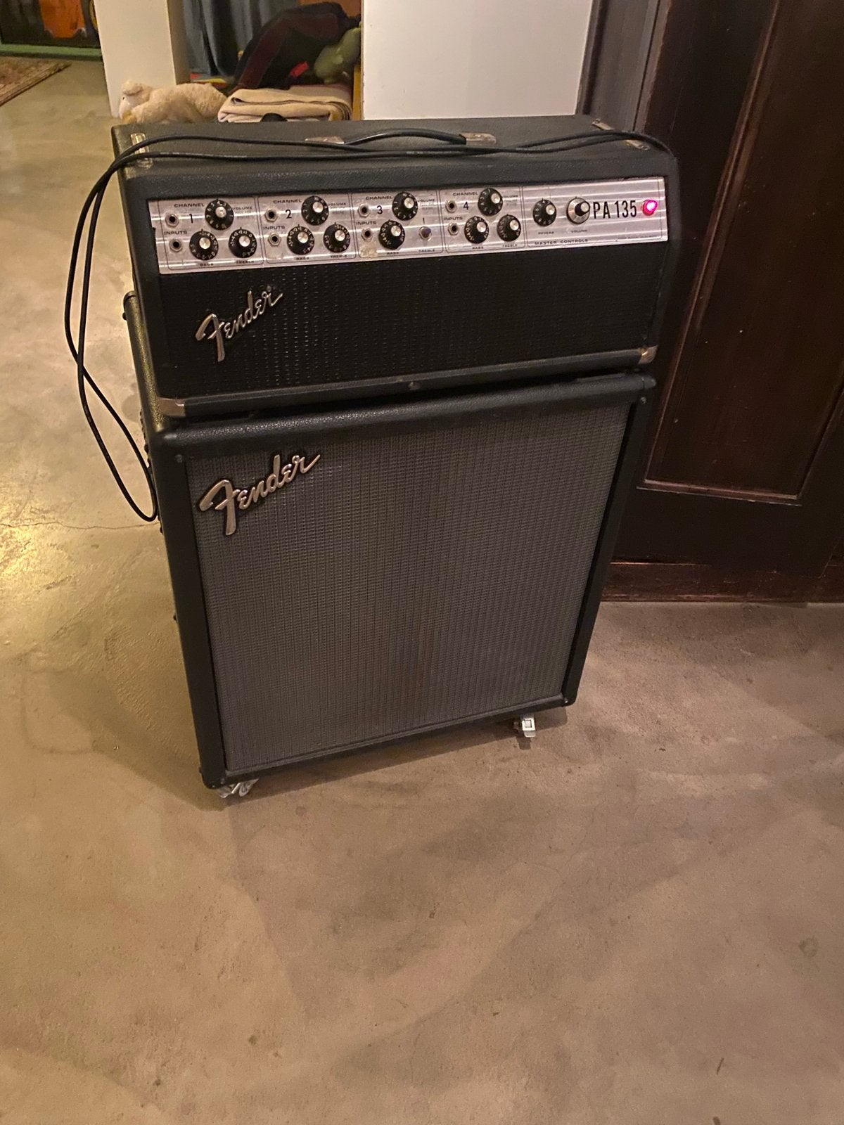 Fender PA 135 Versterker met BXR 410 cabinet, Muziek en Instrumenten, Ophalen, Gebruikt, 100 watt of meer