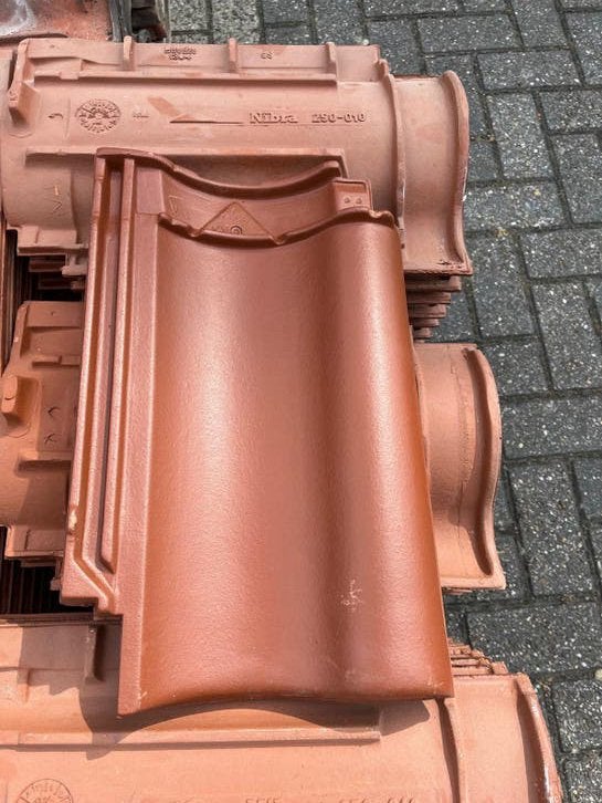 Dakpannen nibra, Doe-het-zelf en Verbouw, Dakpannen en Dakbedekking, Ophalen, Steen of Klei, Nieuw, Minder dan 5 m²