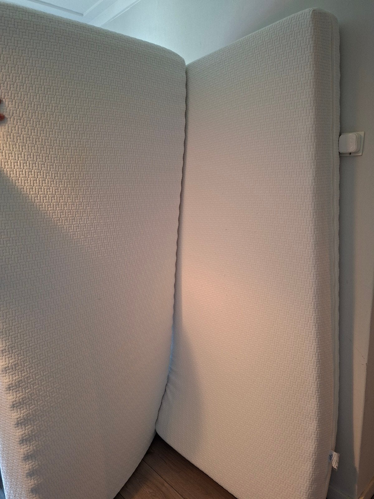 2 een persoonsmatrassen 90x200x18, Ophalen, 90 cm, Eenpersoons, Zo goed als nieuw