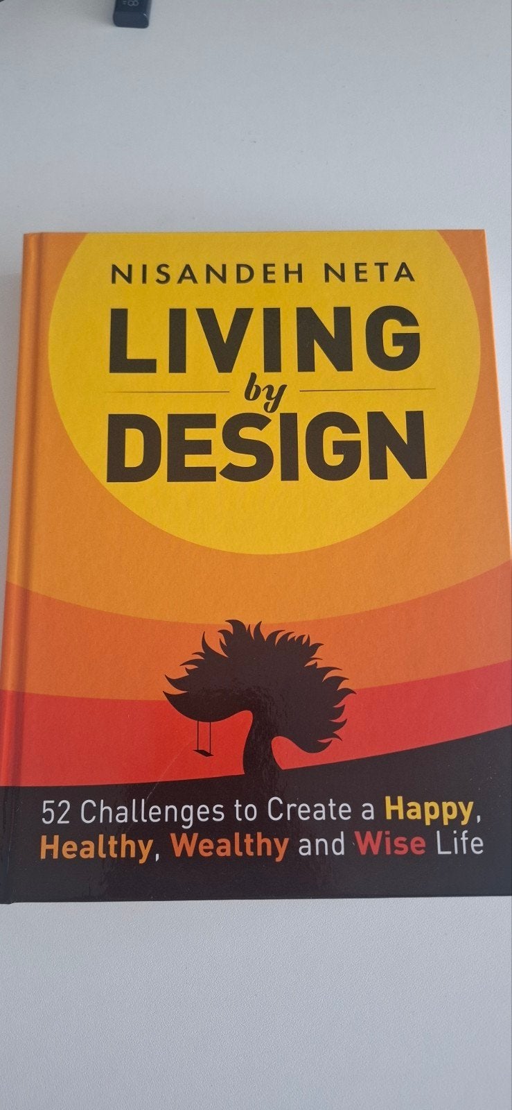 Living by Design, Ophalen of Verzenden, Zo goed als nieuw, Mode algemeen