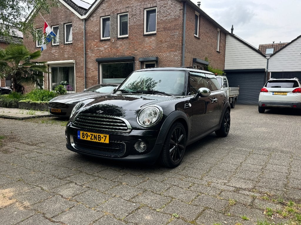 Mini 1.6 ONE 55KW 2013 Zwart, Voorwielaandrijving, Stof, 74 pk, 4 cilinders