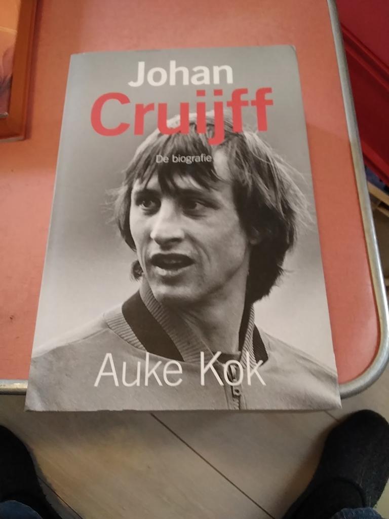 Auke kok Johan Cruyff de biografie € 5, Boeken, Ophalen of Verzenden, Zo goed als nieuw, Sport