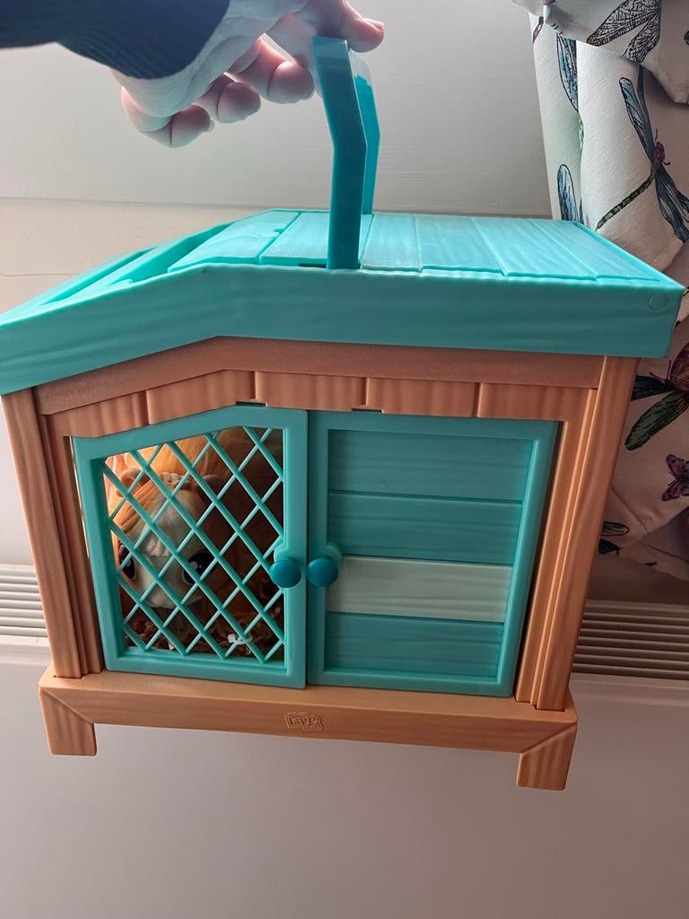Mama cavia met 3 baby's en hok - Little Live Pets, Ophalen of Verzenden, Jongen of Meisje