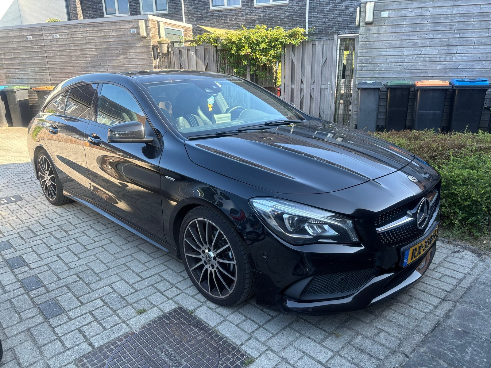 Mercedes-Benz CLA 1.6 Cla180 90KW Sh.br. 7G-DCT 2018 Zwart, CLA, 730 kg, 4 cilinders, Particulier