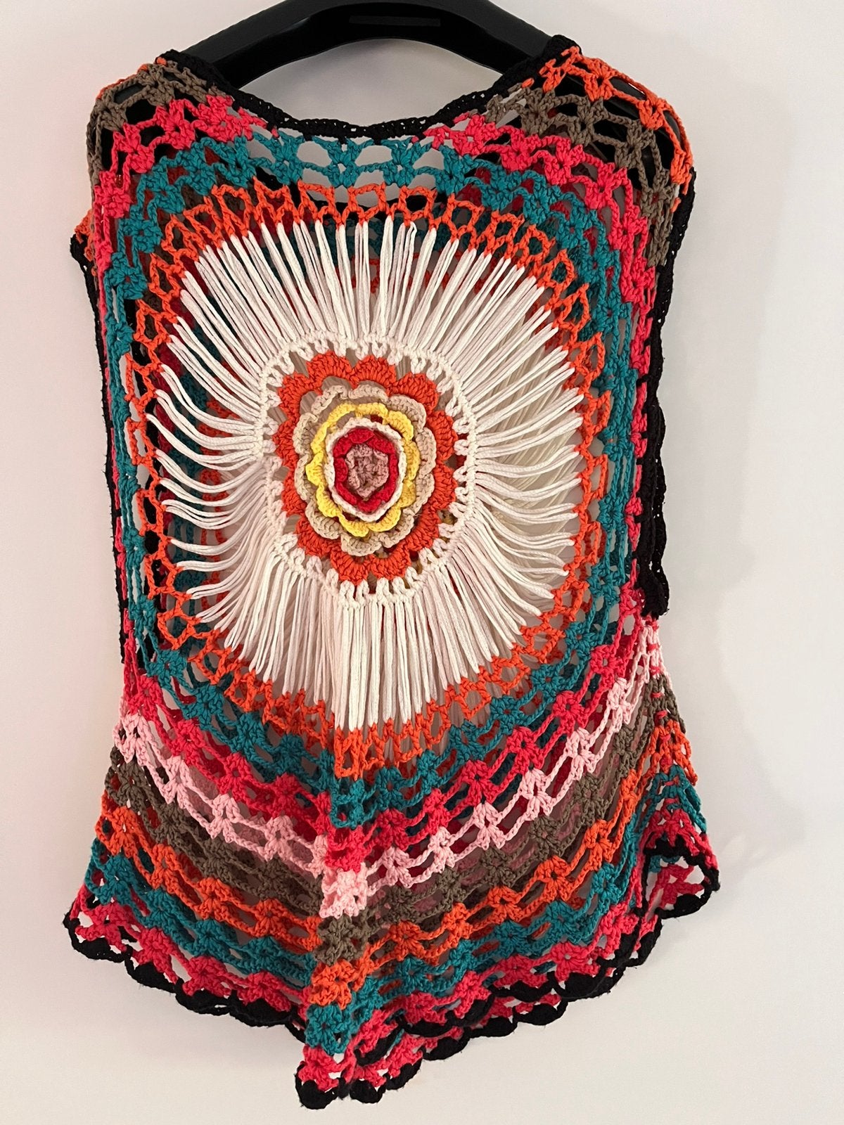 Prachtige gehaakte Boho Mandala Top uit Ibiza – ZGAN, Ophalen of Verzenden, Zo goed als nieuw