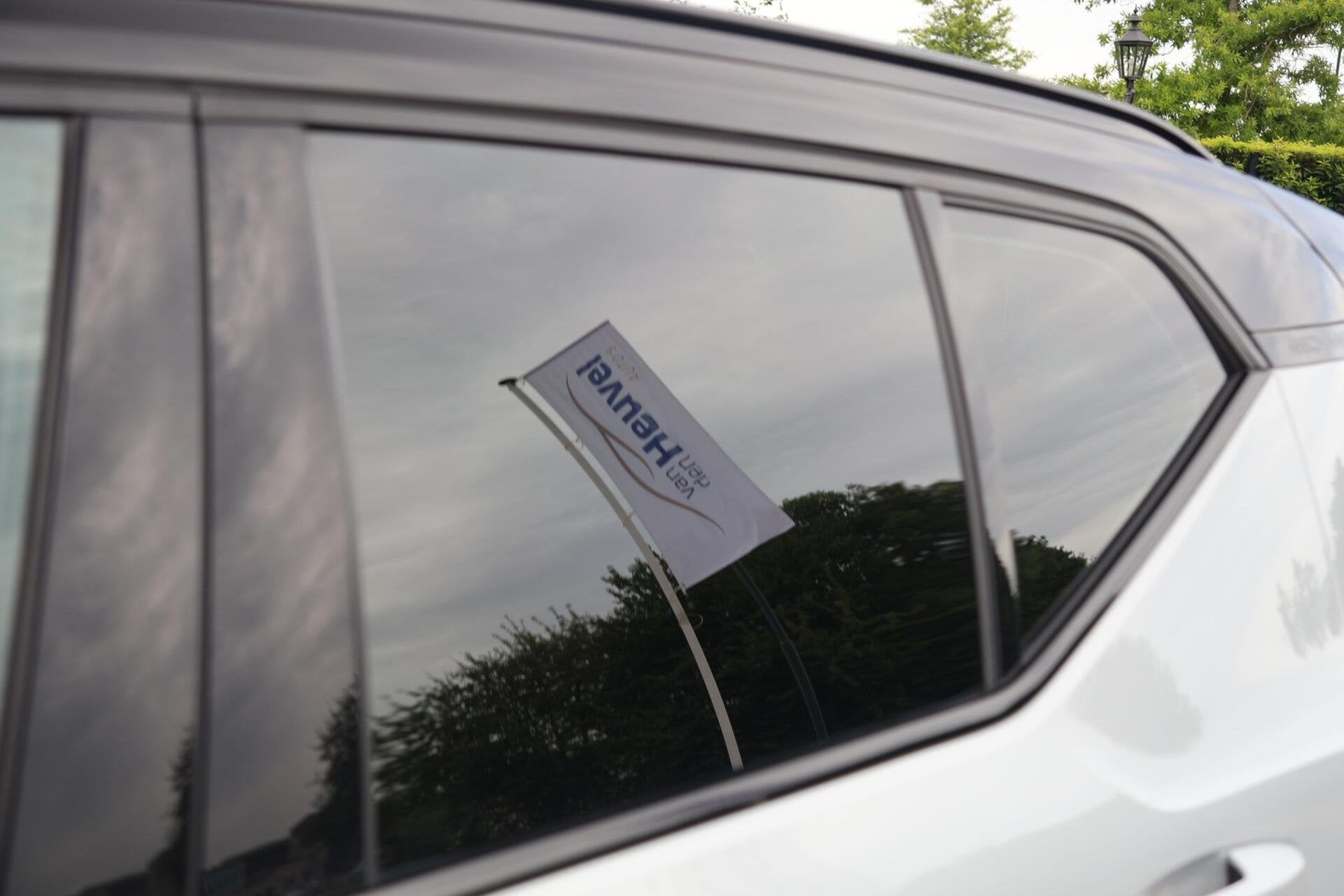 Foto 12 van Volvo XC40 T4 Recharge R-Design | Stoelverwarming | Trekhaak