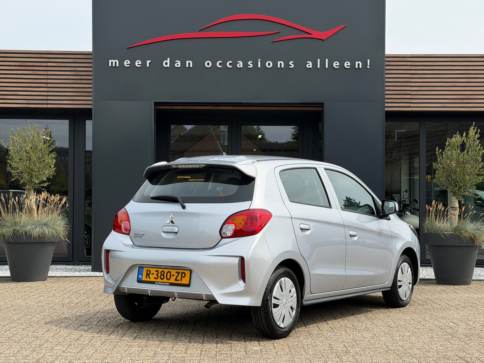 Mitsubishi Space Star Space Star 1.2 Connect+ (bj 2023), Keurmerk '100% Onderhouden', Gebruikt, Euro 6, 850 kg