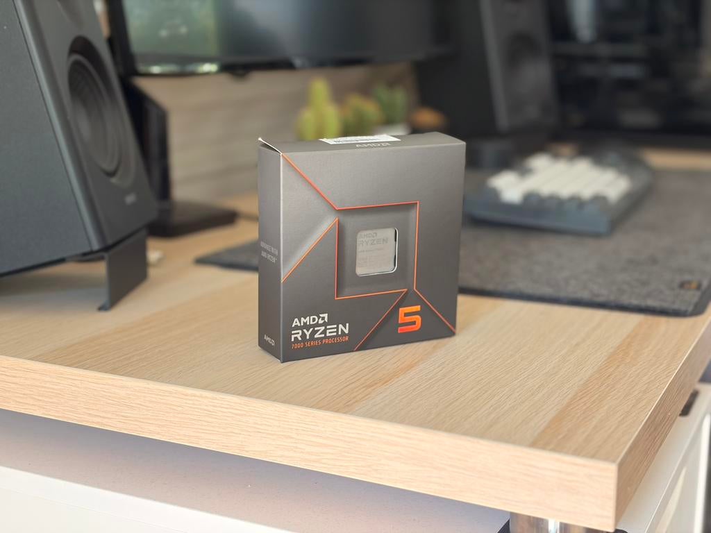 AMD Ryzen 5 7600X Processor, Computers en Software, Processors, Zo goed als nieuw, 6-core, 4 Ghz of meer, Ophalen of Verzenden