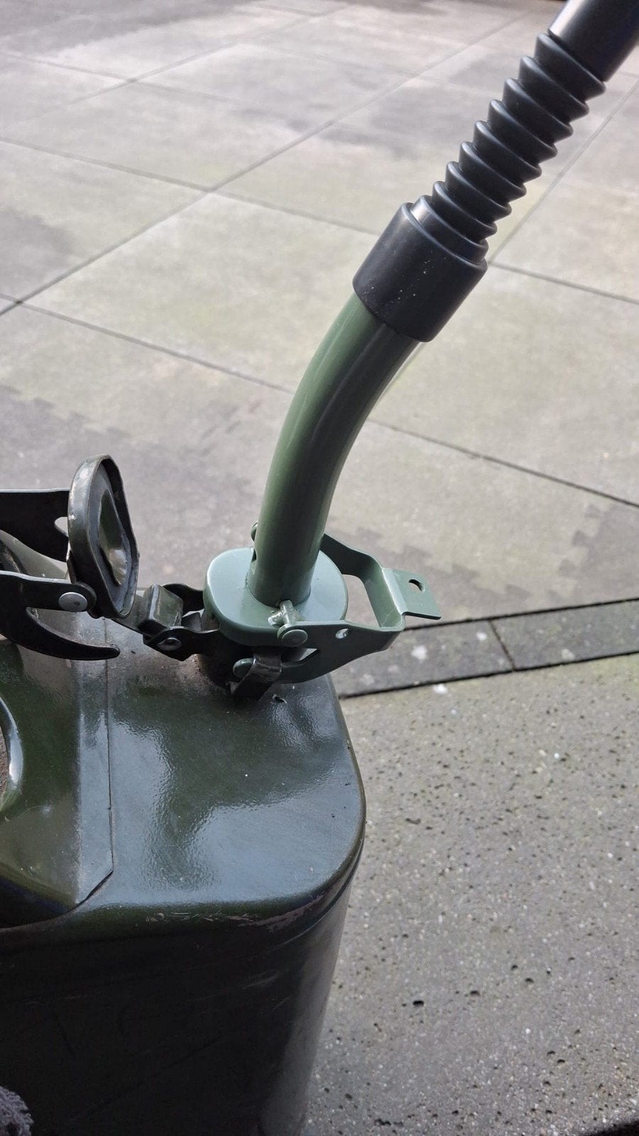 Jerrycan met schenktuit - nieuw, Verzamelen, Ophalen, Landmacht, Amerika