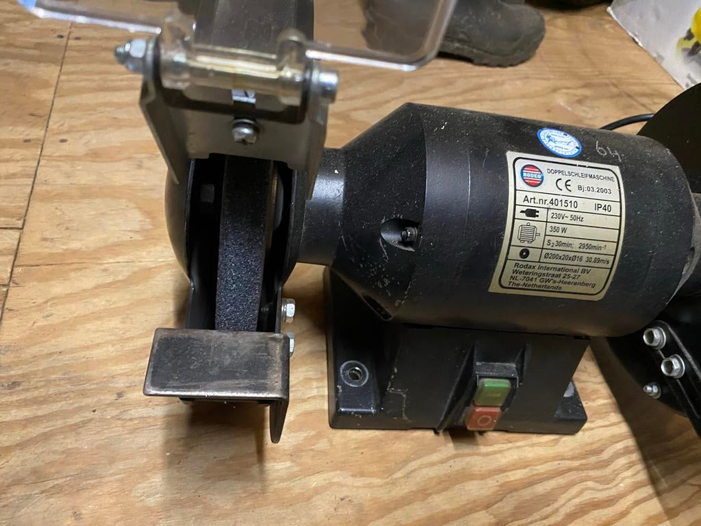 Dubbele slijpmachine Rodax 350W - Werkbankslijpmachine, Doe-het-zelf en Verbouw, Gereedschap | Slijpmachines, Gebruikt, Werkbankslijpmachine