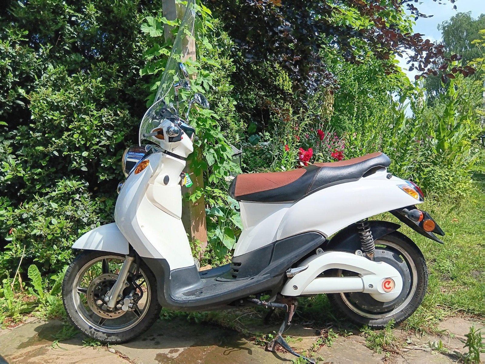 Emco elektrische scooter - nieuwe accu 37 ah, Elektrisch, Zo goed als nieuw, Ophalen, Overige merken