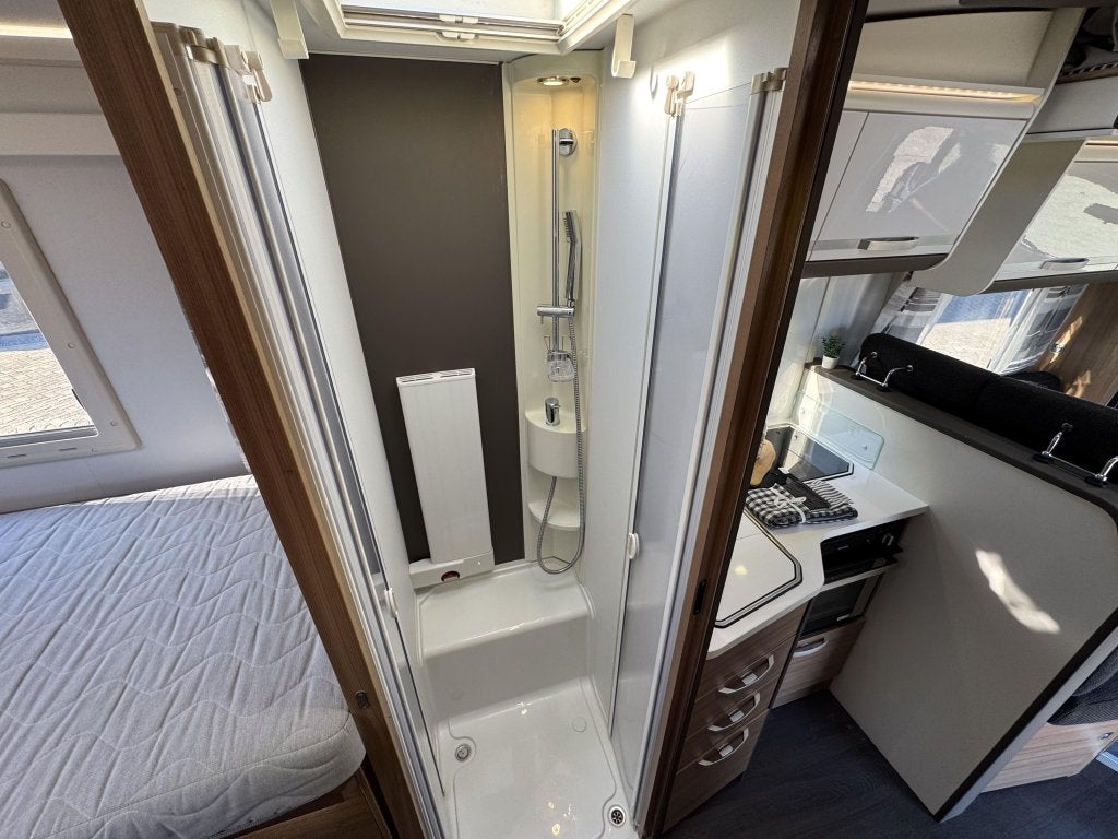 Foto 18 van Adria Matrix Supreme 670 SL ALDE Automaat BOMVOL 5 Gordels