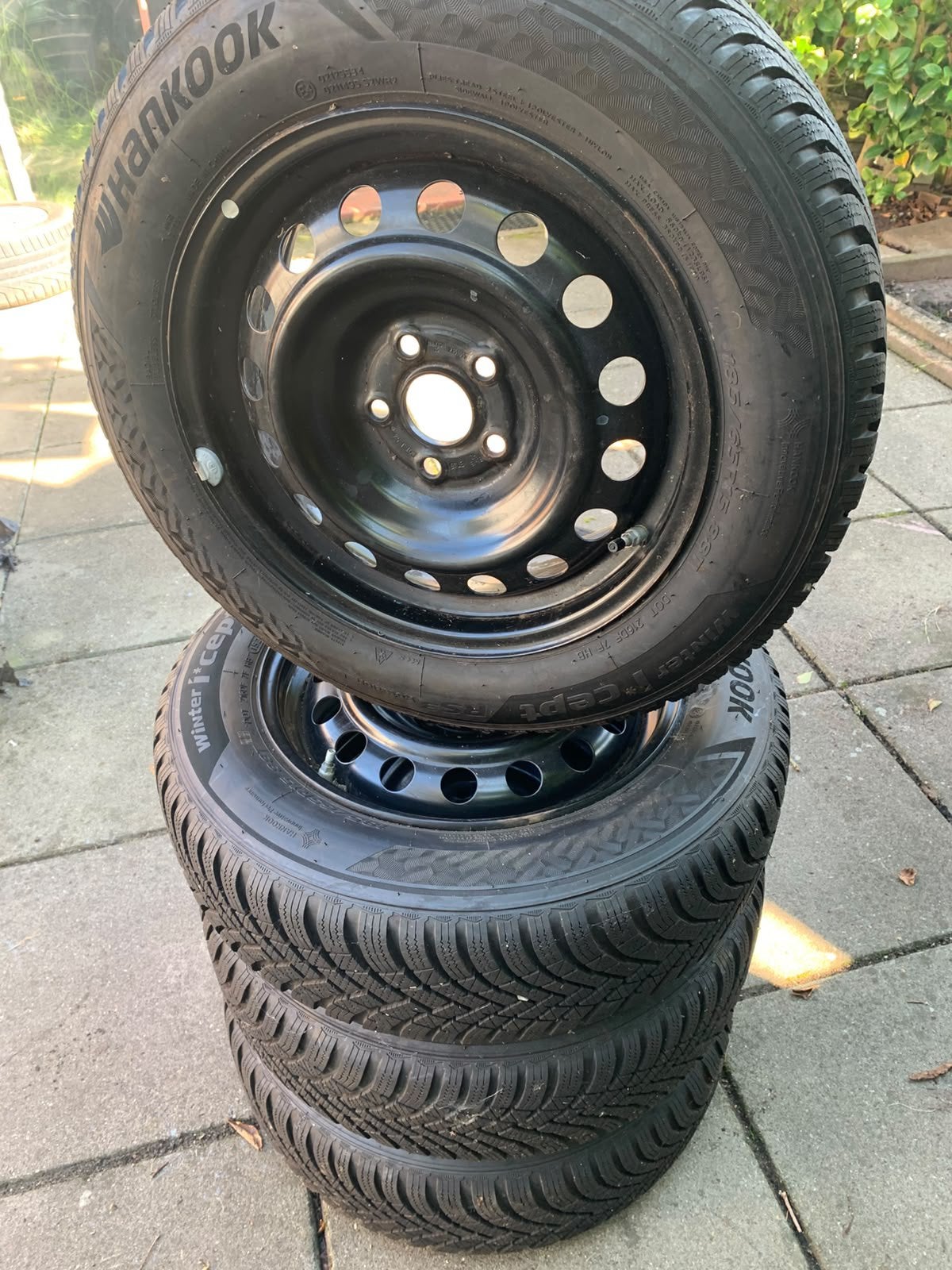 Mazda 2 Hybrid 2022-heden Winterset 8mm + sensoren, Ophalen, Gebruikt, 15 inch, Banden en Velgen