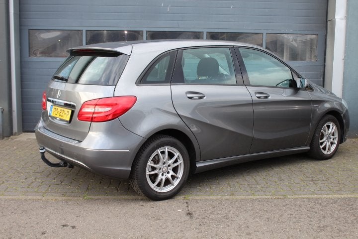Mercedes-Benz B-Klasse 200 Ambition Automaat Climate, Cruise, Euro 5, 1325 kg, Gebruikt, Bi-Xenon koplampen