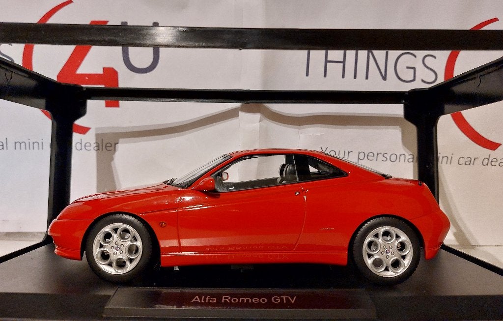 Norev 1:18 Alfa Romeo GTV 1999 rood nieuw in verpakking, Ophalen of Verzenden, Nieuw, Auto, Norev