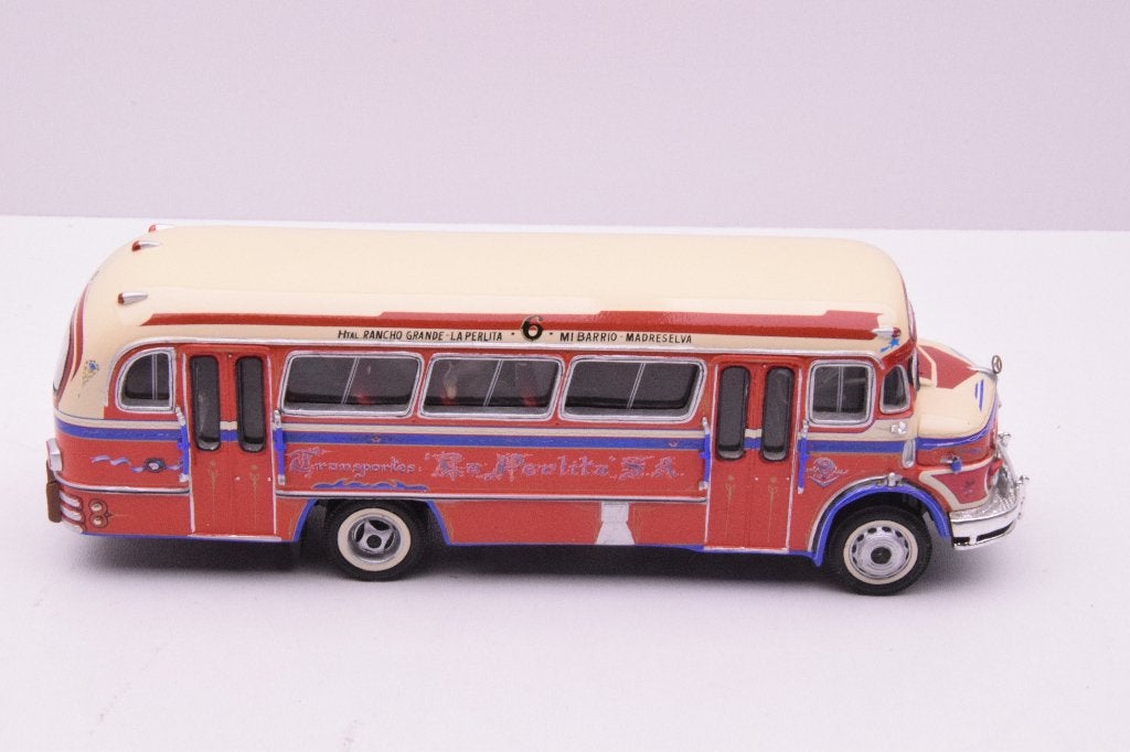 Mercedes Benz  O1112  '' La Perlita Linea 6 ''  IXO, Ophalen of Verzenden, Zo goed als nieuw, Bus of Vrachtwagen, Overige merken