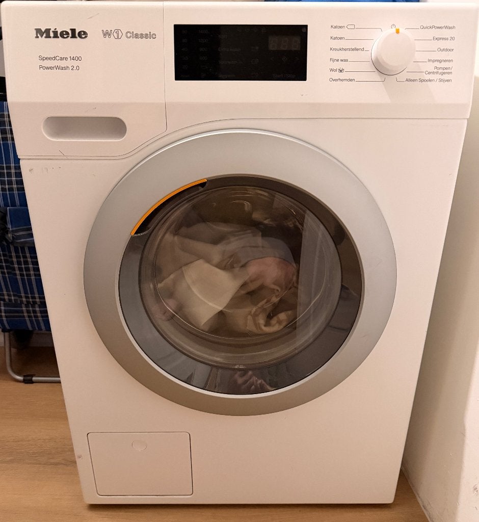 Miele Wasmachine W1 Classic, Ophalen, Handwasprogramma, Zo goed als nieuw, Voorlader