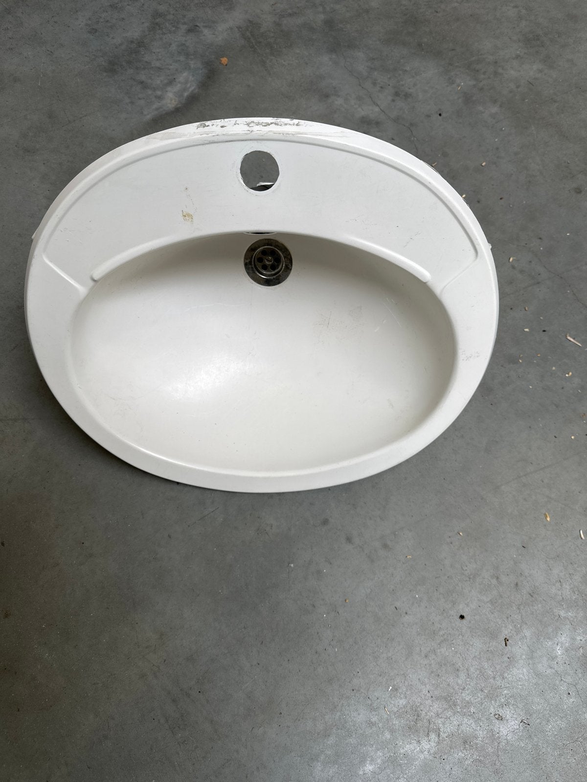 Witte kunststof wastafel met afvoer, Ophalen, Gebruikt, Wastafel