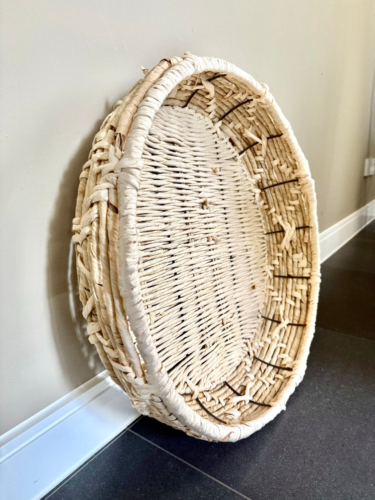 Sfeervolle decoratiemand - 55cm ZGAN, Geschikt voor wandmontage, Gebruikt, Mand, Rond